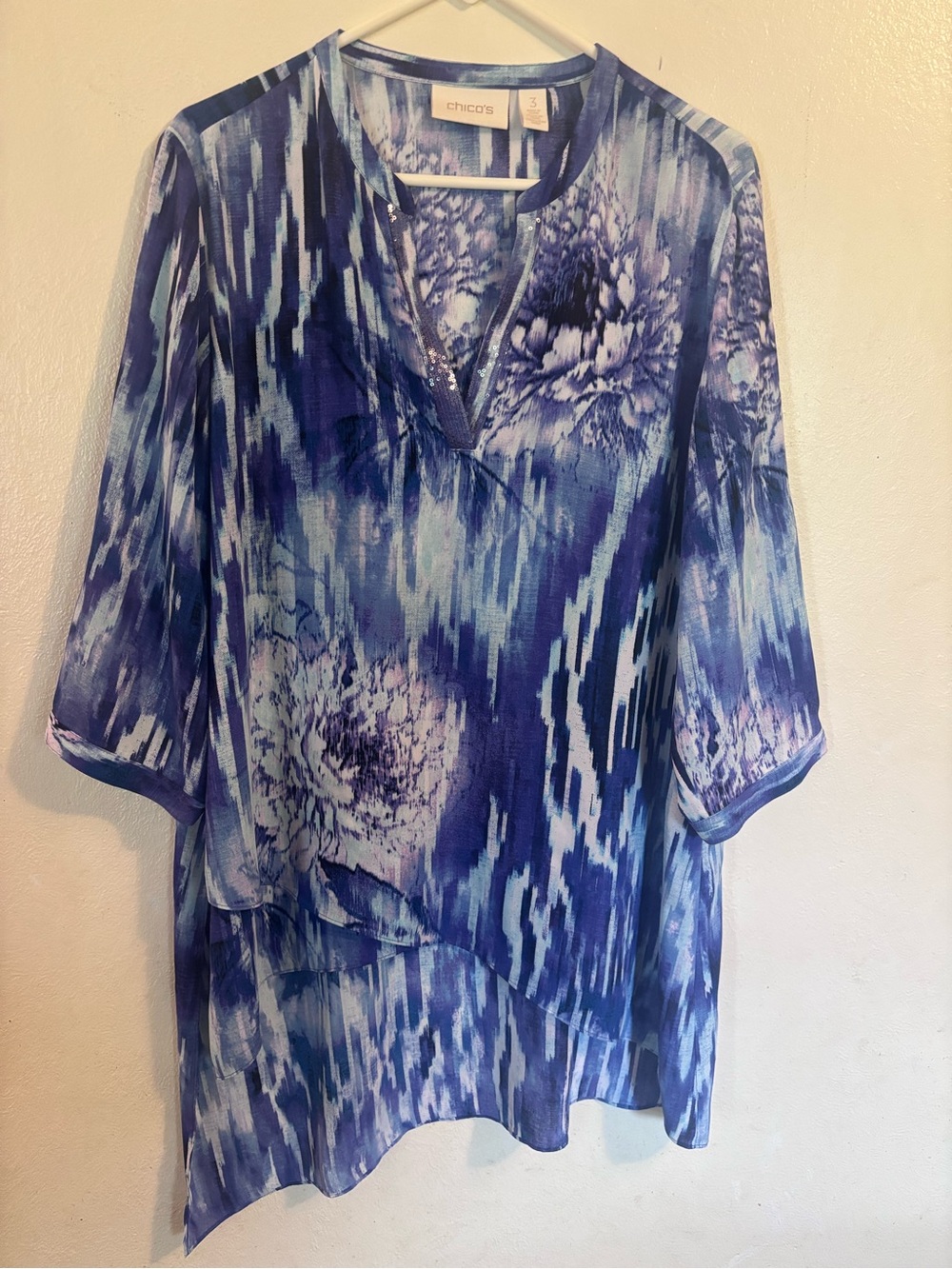 Chico's Blue and White Abstract Floral V-Neck Tunic